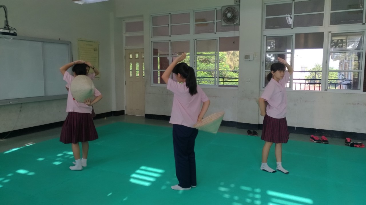 1071001越南舞練習_181003_0017.jpg