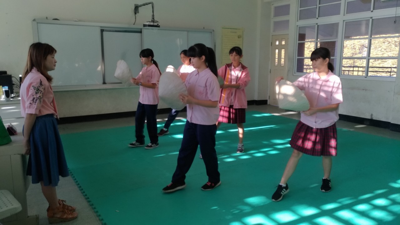 1071203越南舞_181212_0009.jpg
