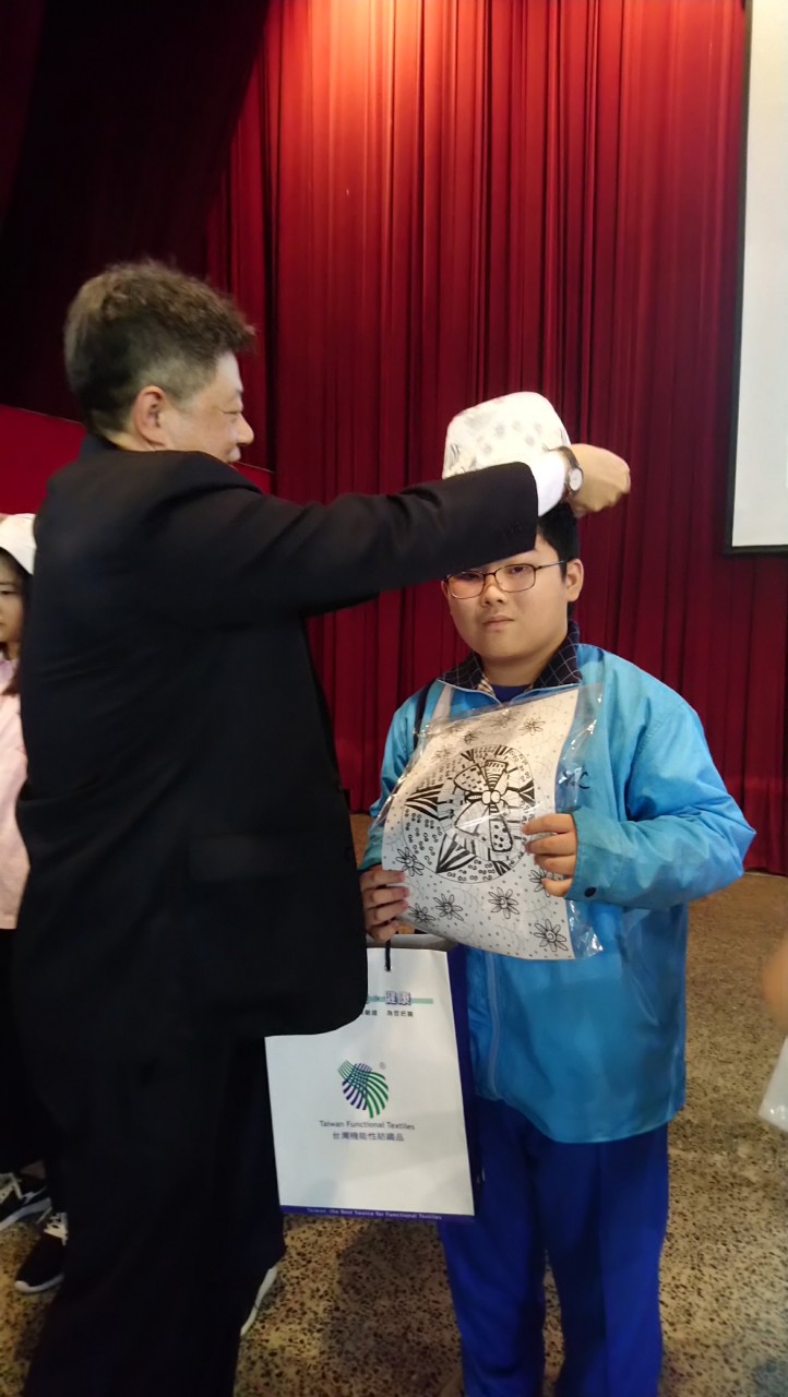 20190118華陽扶輪社贈帽儀式_190121_0086.jpg